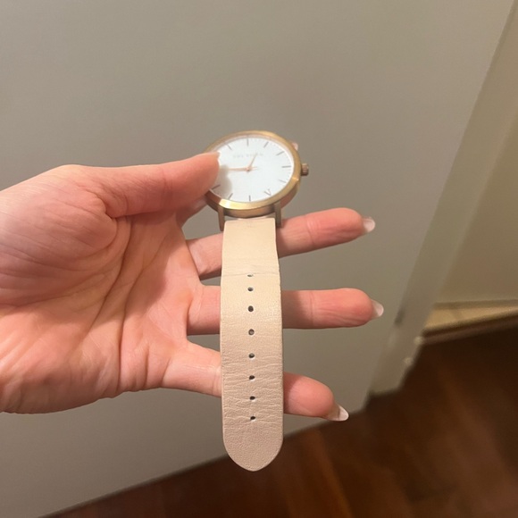 The Fifth watch - Picture 2 of 4